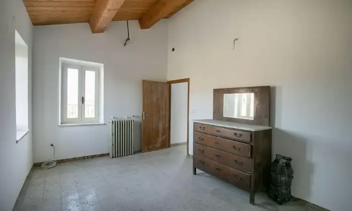 Rexer-Montalto-delle-Marche-Villetta-in-campagna-CAMERA-DA-LETTO