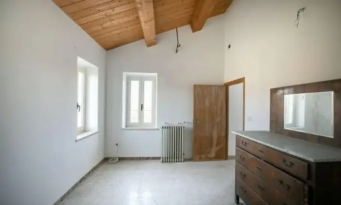 Rexer-Montalto-delle-Marche-Villetta-in-campagna-CAMERA-DA-LETTO