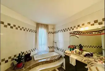Rexer-Cerreto-Guidi-Vendesi-villa-in-Via-Luigi-Rossetti-a-CERRETO-GUIDI-FI-Bagno