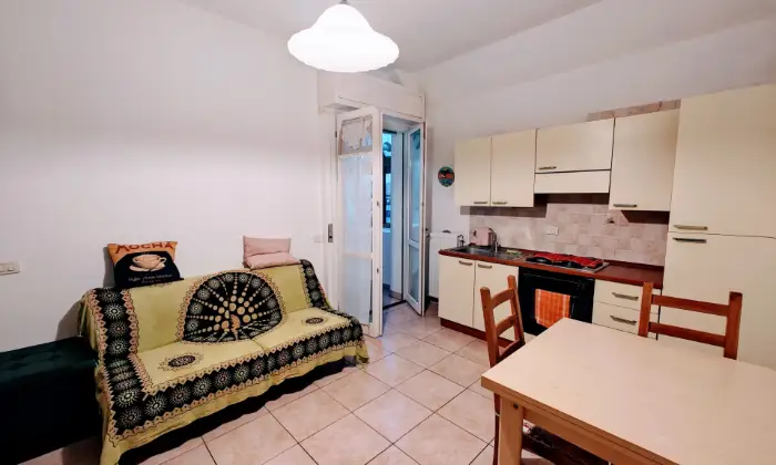 Rexer-Milano-Bilocale-via-Gaffurio-Milano-piano-Cucina