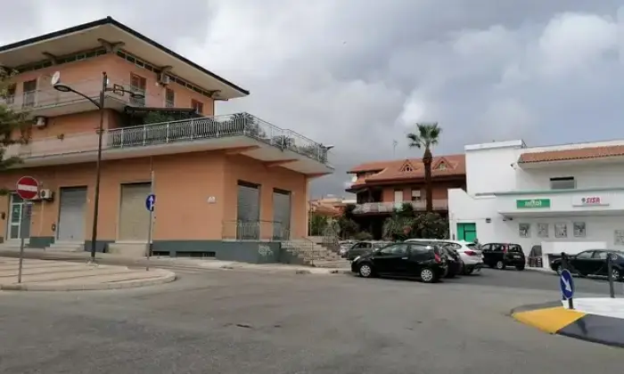 Rexer-Priolo-Gargallo-Locale-commerciale-in-vendita-in-Viale-Annunziata-a-Priolo-Gargallo-Giardino
