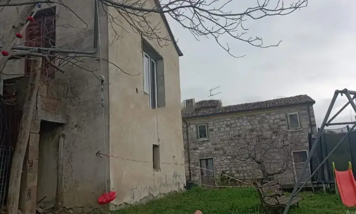 Rexer-Trivento-Casalecascina-in-vendita-in-contrada-Vivara-Giardino