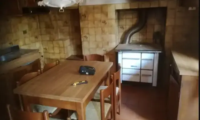 Rexer-Apricale-Appartamento-in-vendita-in-Viale-Rimembranze-ad-Apricale-Salone