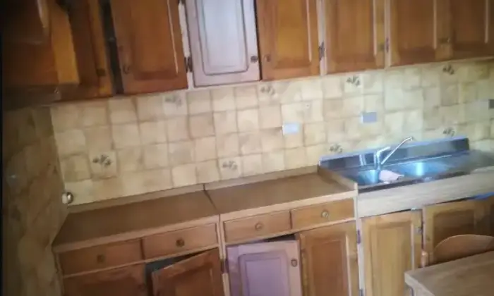 Rexer-Apricale-Appartamento-in-vendita-in-Viale-Rimembranze-ad-Apricale-Cucina