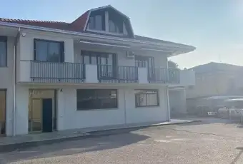 Rexer-Oleggio-Elegante-Stabile-in-vendita-a-OLEGGIO-NO-Terrazzo