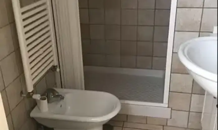 Rexer-Montagano-Casa-indipendente-Corso-Umberto-I-Bagno