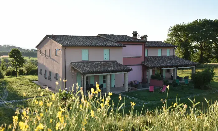 Rexer-Cagli-Incantevole-villa-con-piscina-nelle-Marche-Giardino