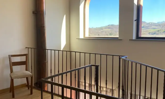 Rexer-Cagli-Incantevole-villa-con-piscina-nelle-Marche-SALONE