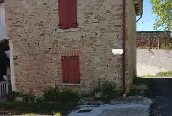 Rexer-Piozzano-Rustico-in-vendita-in-Strada-di-Vidiano-a-Piozzano-Altro