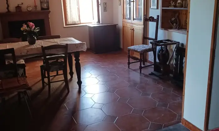 Rexer-Piozzano-Rustico-in-vendita-in-Strada-di-Vidiano-a-Piozzano-Altro