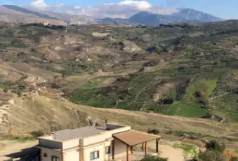 Rexer-Cianciana-Villa-di-nuova-costruzione-con-vista-panoramica-in-stile-siciliano-Terrazzo