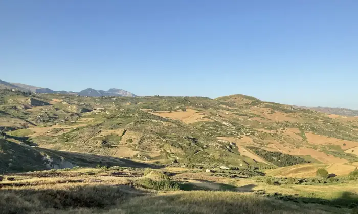Rexer-Cianciana-Villa-di-nuova-costruzione-con-vista-panoramica-in-stile-siciliano-Altro