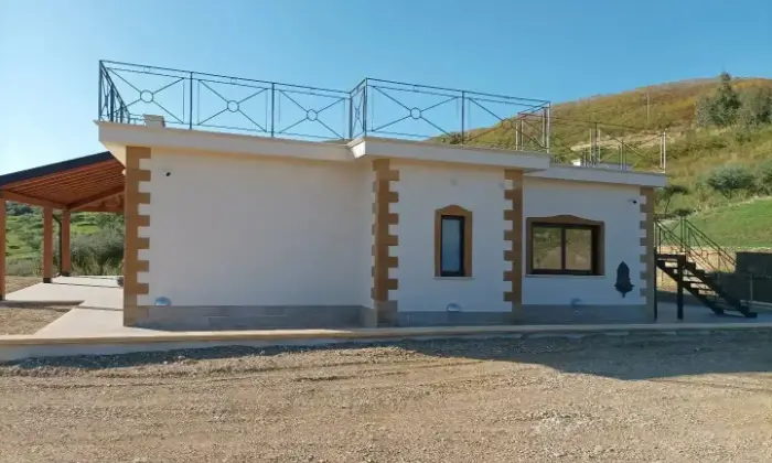 Rexer-Cianciana-Villa-di-nuova-costruzione-con-vista-panoramica-in-stile-siciliano-Terrazzo