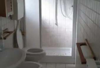 Rexer-Sassoferrato-Vendo-appartamento-via-Bizzarri-Bagno
