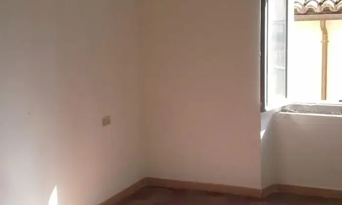 Rexer-Sassoferrato-Vendo-appartamento-via-Bizzarri-CameraDaLetto