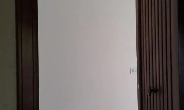 Rexer-Sassoferrato-Vendo-appartamento-via-Bizzarri-SALONE
