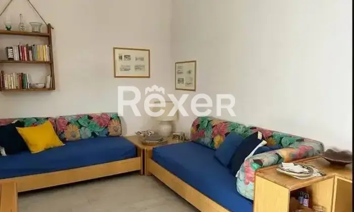 Rexer-Santa-Teresa-Gallura-Appartamento-BILOCALE-a-mt-dal-mare-con-posto-auto-riservato-Salone