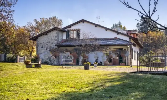 Rexer-Pratovecchio-Stia-Vendesi-Villa-bifamiliare-via-San-Donato-a-Pratovecchio-e-Stia-Giardino