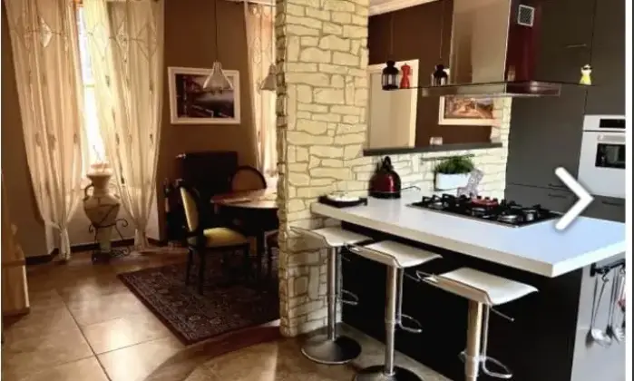 Rexer-Pigna-Luminosissimo-appartamento-di-ampia-metratura-Cucina