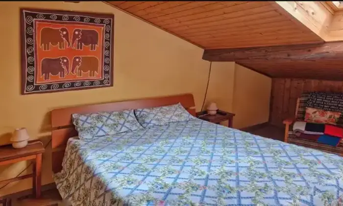 Rexer-Lanzo-Dintelvi-Mansarda-in-vendita-in-via-Chioso-a-Lanzo-dintelvi-CameraDaLetto