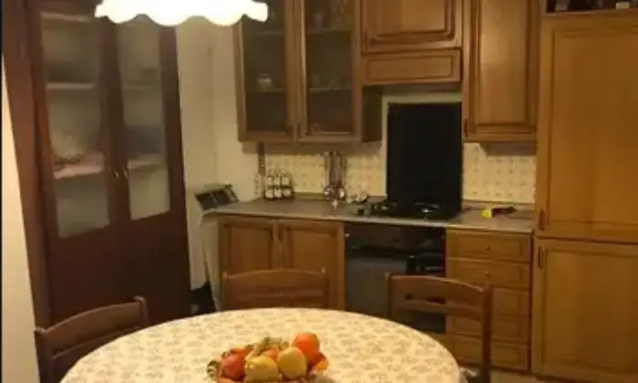 Rexer-Bracca-Casa-indipendente-su-tre-livelli-in-vendita-a-Bracca-Cucina