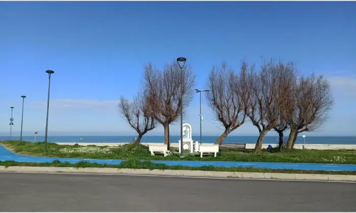 Rexer-Fermo-Bilocale-in-vendita-in-via-Aldo-Moro-a-Fermo-Terrazzo