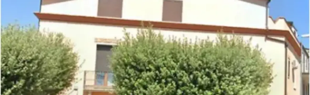 Rexer-Venosa-Attico-in-vendita-in-via-Madonna-della-Scala-a-Venosa-Giardino
