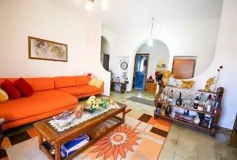 Rexer-Portocannone-Palazzina-a-Portocannone-di-tre-unit-abitative-Salone