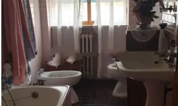 Rexer-Latina-Appartamento-in-Via-della-Stella-Alpina-Latina-Bagno