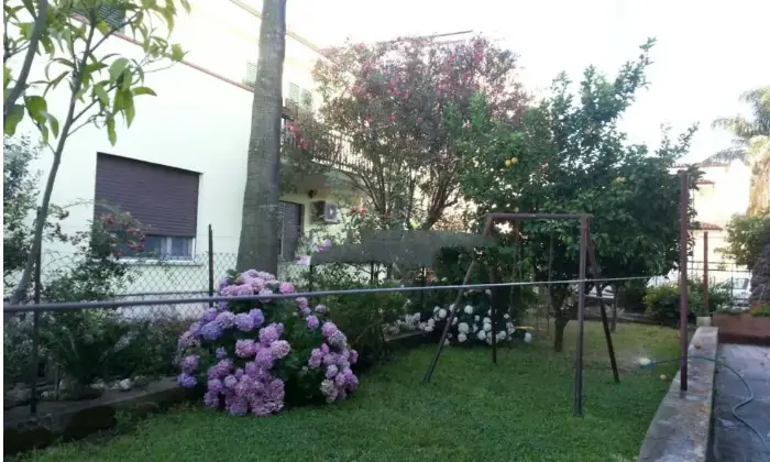 Rexer-Latina-Appartamento-in-Via-della-Stella-Alpina-Latina-Giardino