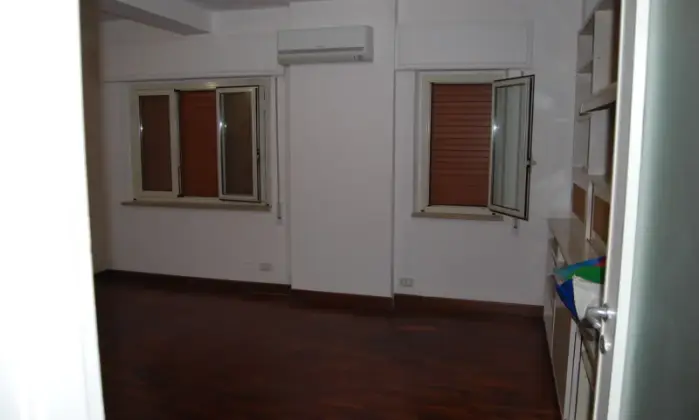 Rexer-Trapani-Affittasi-appartamento-preferibilmente-uso-studio-Altro
