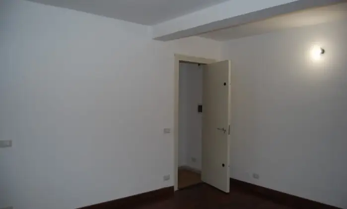 Rexer-Trapani-Affittasi-appartamento-preferibilmente-uso-studio-Altro