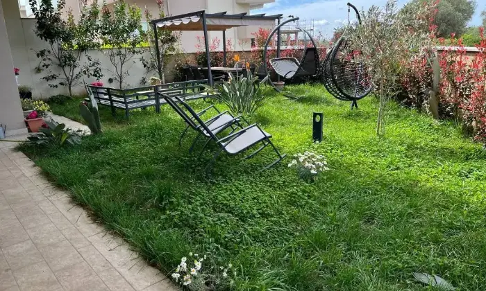 Rexer-Caserta-Vendesi-appartamento-in-Via-Madonnelle-Tuoro-Caserta-Giardino