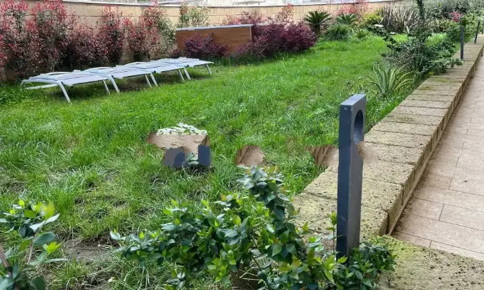 Rexer-Caserta-Vendesi-appartamento-in-Via-Madonnelle-Tuoro-Caserta-Giardino