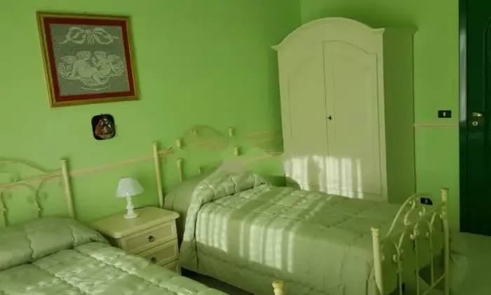 Rexer-Agrigento-Vendesi-appartamento-in-viale-SiciliaAgrigento-CameraDaLetto