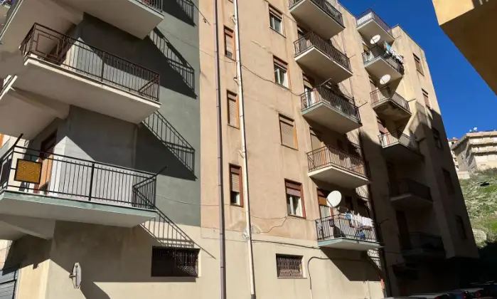 Rexer-Favara-Vendesi-appartamenti-in-Via-kennedy-a-FavarA-Terrazzo