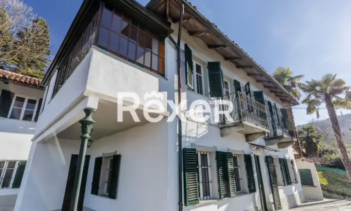Rexer-TORINO-Due-villette-con-terreno-Giardino