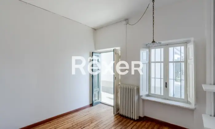 Rexer-TORINO-Due-villette-con-terreno-Altro