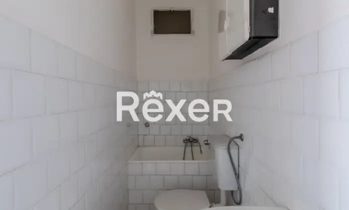 Rexer-TORINO-Due-villette-con-terreno-Bagno