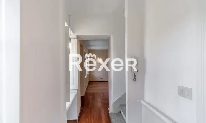 Rexer-TORINO-Due-villette-con-terreno-Altro