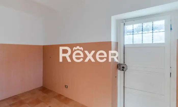 Rexer-TORINO-Due-villette-con-terreno-Altro