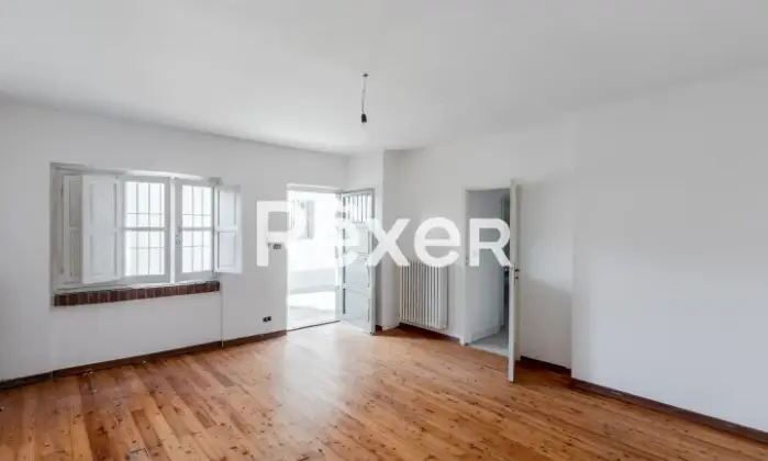 Rexer-TORINO-Due-villette-con-terreno-Altro