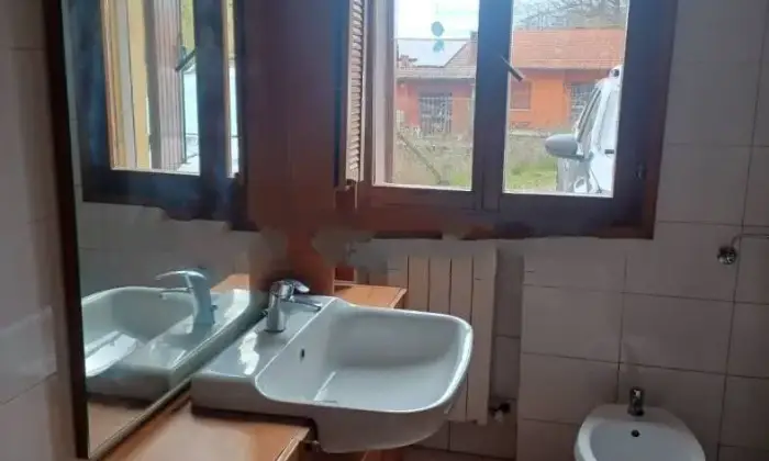 Rexer-Monghidoro-Trilocale-via-Idice-Monghidoro-Bagno