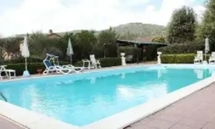 Rexer-Grosseto-Tenuta-con-residenza-struttura-ricettiva-terreno-e-potenzialit-edificatoria-Giardino