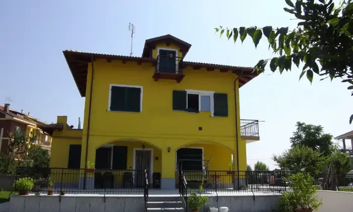 Rexer-Villafalletto-CasaIndipendente-in-Via-Cuneo-Villafalletto-Terrazzo