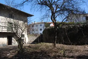 Rexer-Tricesimo-Villa-storica-con-depandance-vendesi-Giardino