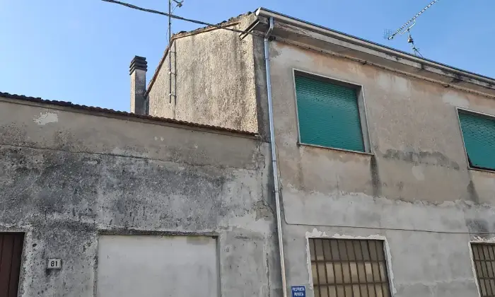 Rexer-Sabbioneta-Casa-singola-in-via-Claudio-Monteverdi-a-Ponteterra-di-Sabbionetta-Garage