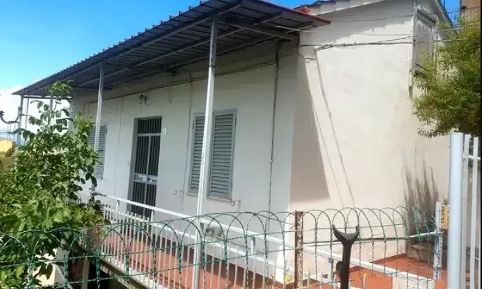 Rexer-San-Pietro-in-Guarano-CasaIndipendente-in-Via-SantAndrea-San-Pietro-in-Guarano-Terrazzo