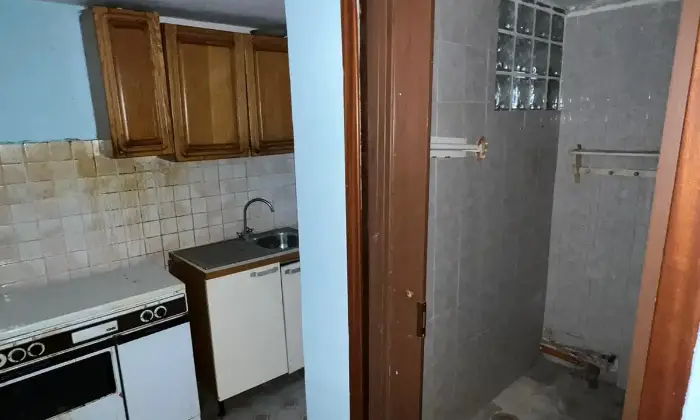 Rexer-Vairano-Patenora-La-palazzina-e-libera-Cucina
