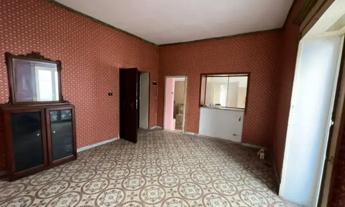 Rexer-Vairano-Patenora-La-palazzina-e-libera-Altro